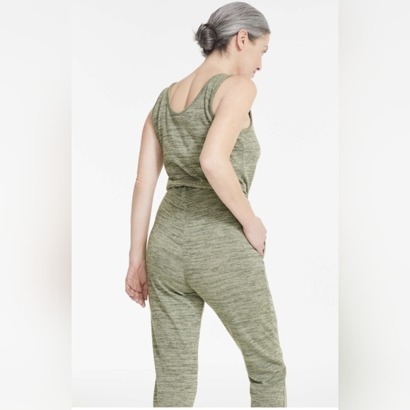Joe Fresh size med, heathered green active romper, EUC - Picture 9 of 9